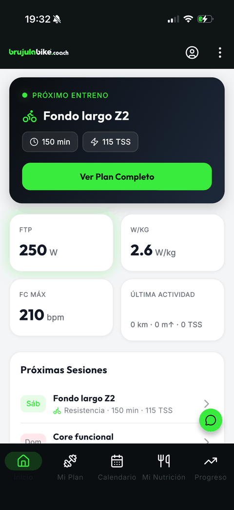 Captura de la app Brújula Bike Coach: pantalla de inicio con tu próximo entreno y métricas clave